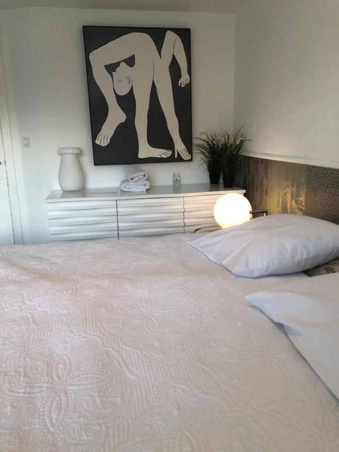 Guesthouse Poppies , Free Parking Oostende Eksteriør bilde